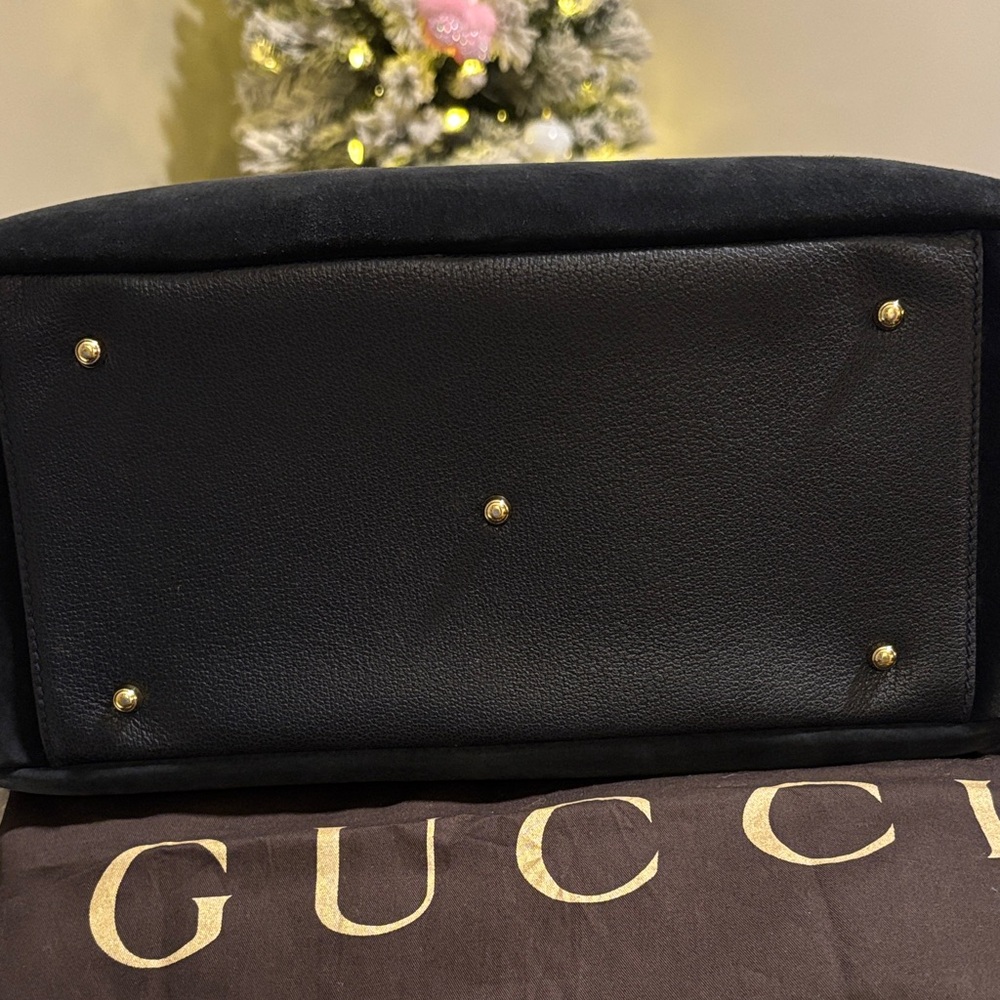 GUCCI VINTAGE Suede Handbag w/COA and Dustbag! - Picture 4 of 16